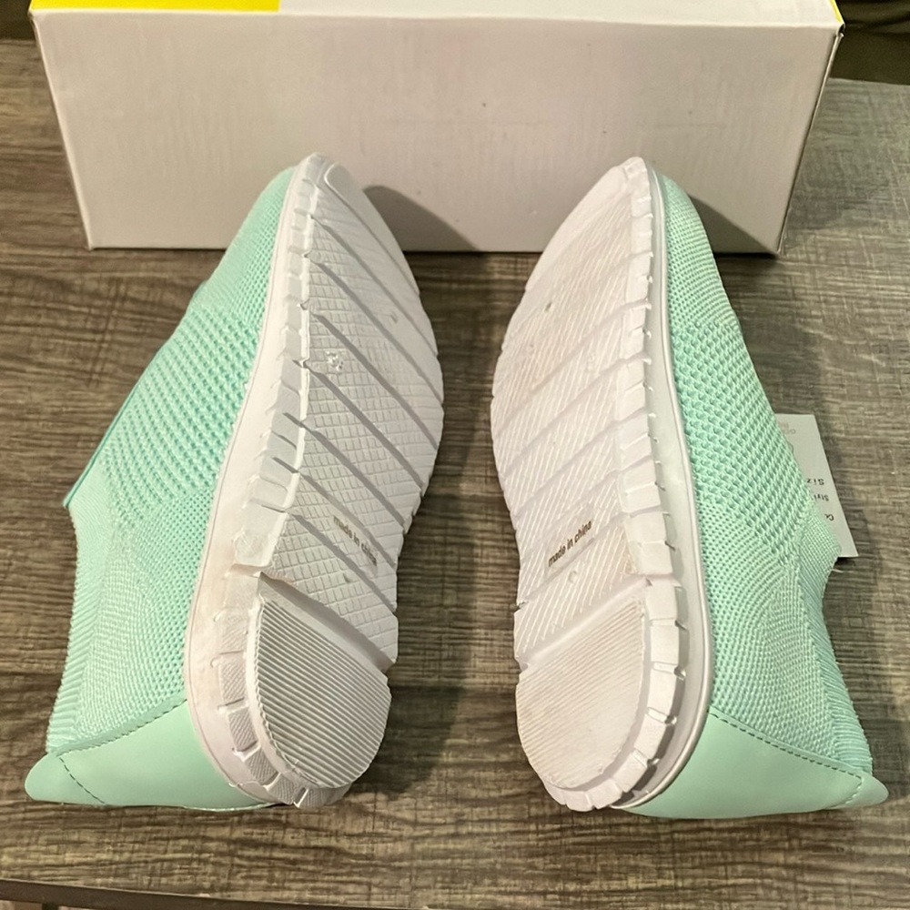 Women's Mint Sneakers - Picture 6 of 10